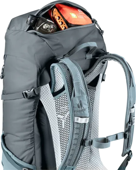 Deuter - Futura 32 Hiking Backpack